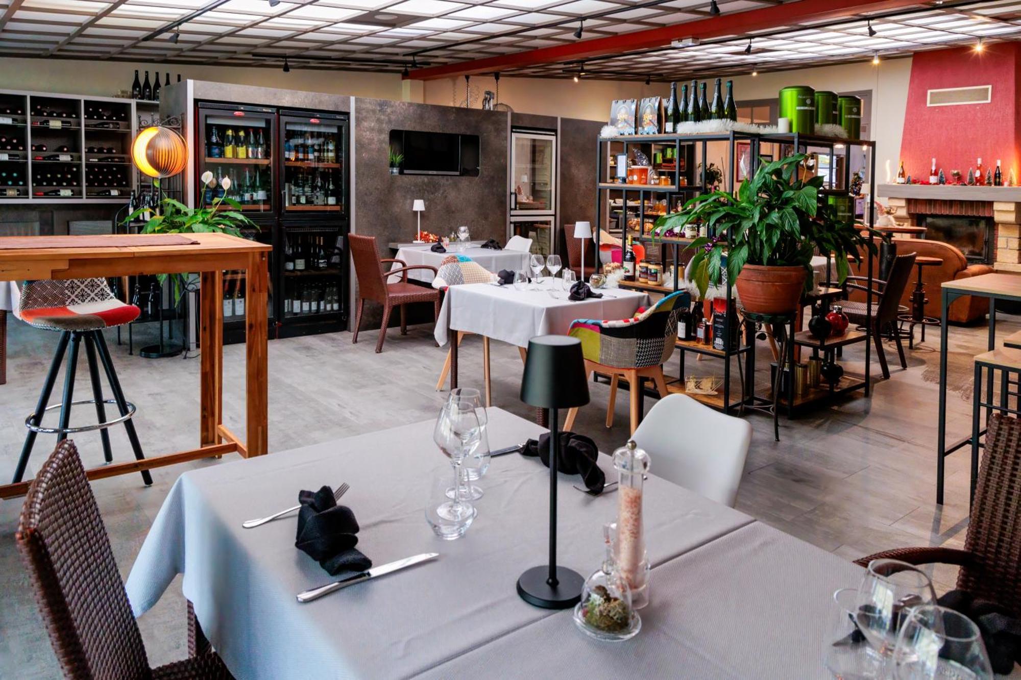 Logis Central Hotel - Restaurant & Spa Bort-les-Orgues Exterior photo